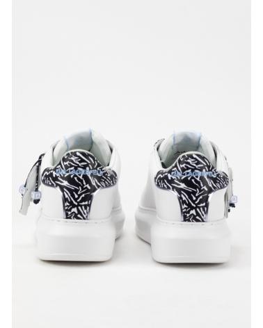 Esportes  de Mulher KARL LAGERFELD ZAPATILLAS KAPRI KEYCHAIN KARL LO BLANCO