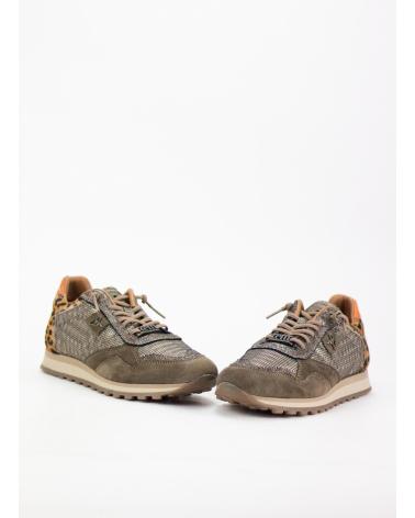 Esportes  de Mulher CETTI  ZAPATILLAS 848 MARRON MARRON