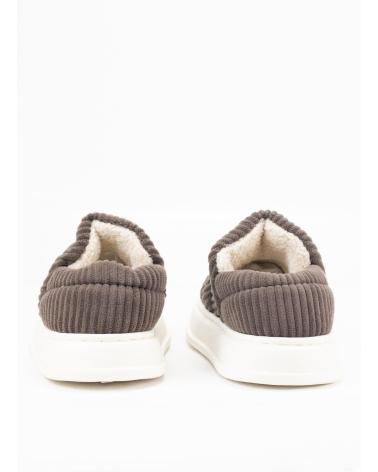 Pantufas de Homem KESLEM 9843 MARRON