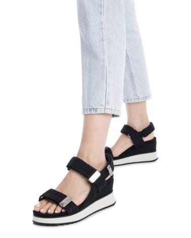 Woman Sandals XTI 143946 NEGRO