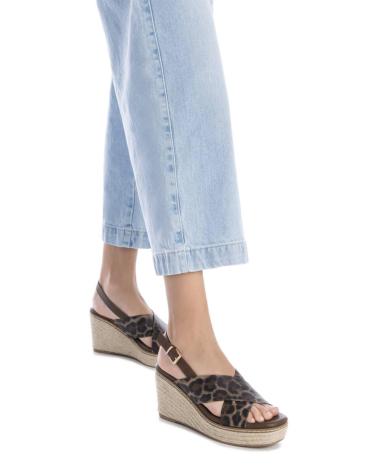 Woman Sandals XTI 144591 TAUPE