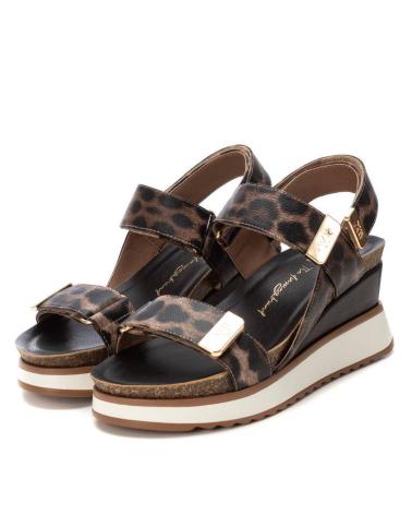 Woman Sandals XTI 144592 TAUPE