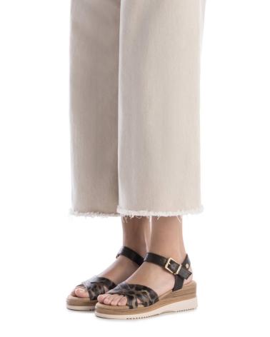 Woman Sandals XTI 144596 TAUPE