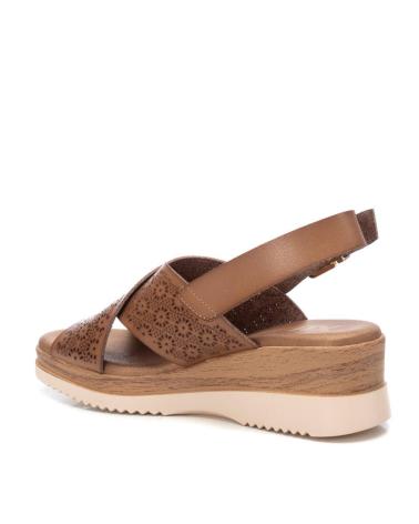 Sandales pour Femme XTI 143852 TAUPE