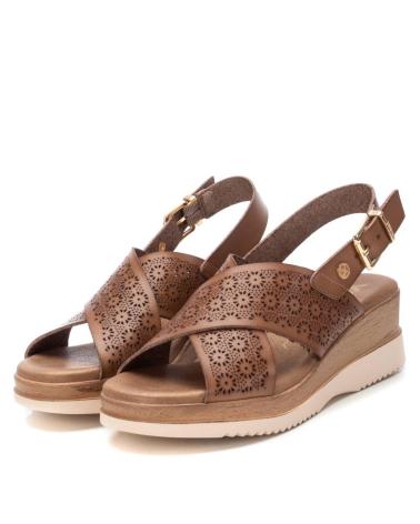 Sandales pour Femme XTI 143852 TAUPE