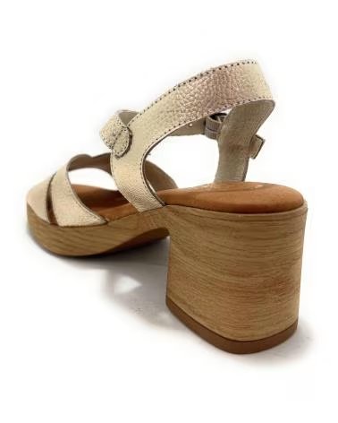 SANDALES À TALONS DUENDY EN CUIR AVEC BOUCLE ET FINITION ARGENTÉE PLATEADO