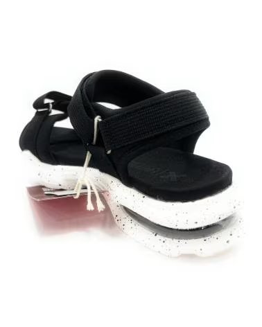 Sandali per Uomo XTI SPORTIVI CON CHIUSURA A STRAPPO E SUOLA CON CAMERA D´ARIA NEGRO