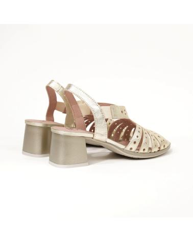 PITILLOS 10530 LEATHER METALLIC GOLD LOW HEEL SANDAL AMARILLO