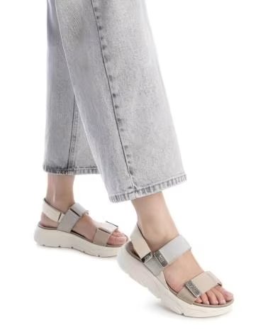 XTI SANDALIAS PLANAS MUJER 144073 BEIG BEIGE