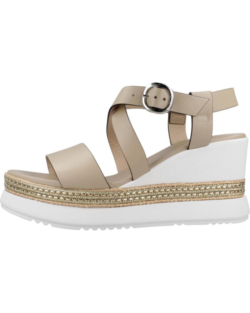 Sandales pour Femme NERO GIARDINI SANDALIAS MUJER MODELO E513550D COLOR MARRON CLARO 453