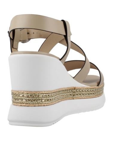 Sandales pour Femme NERO GIARDINI SANDALIAS MUJER MODELO E513550D COLOR MARRON CLARO 453