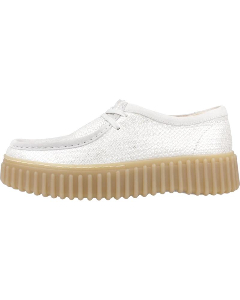 Zapatos de Mujer CLARKS ZAPATOS CASUAL MUJER MODELO TORHILL BEE COLOR PLATA SILVER