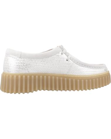 Zapatos de Mujer CLARKS ZAPATOS CASUAL MUJER MODELO TORHILL BEE COLOR PLATA SILVER
