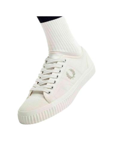 FRED PERRY ZAPATILLAS HUGHES LOW CANVAS PARA HOMBRE EN COLOR BLANCO