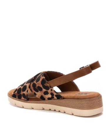 Sandales pour Femme XTI 144598 CAMEL