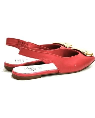 TOP3 ZAPATO CASUAL DE PIEL CON SUELA DE GOMA ROJO