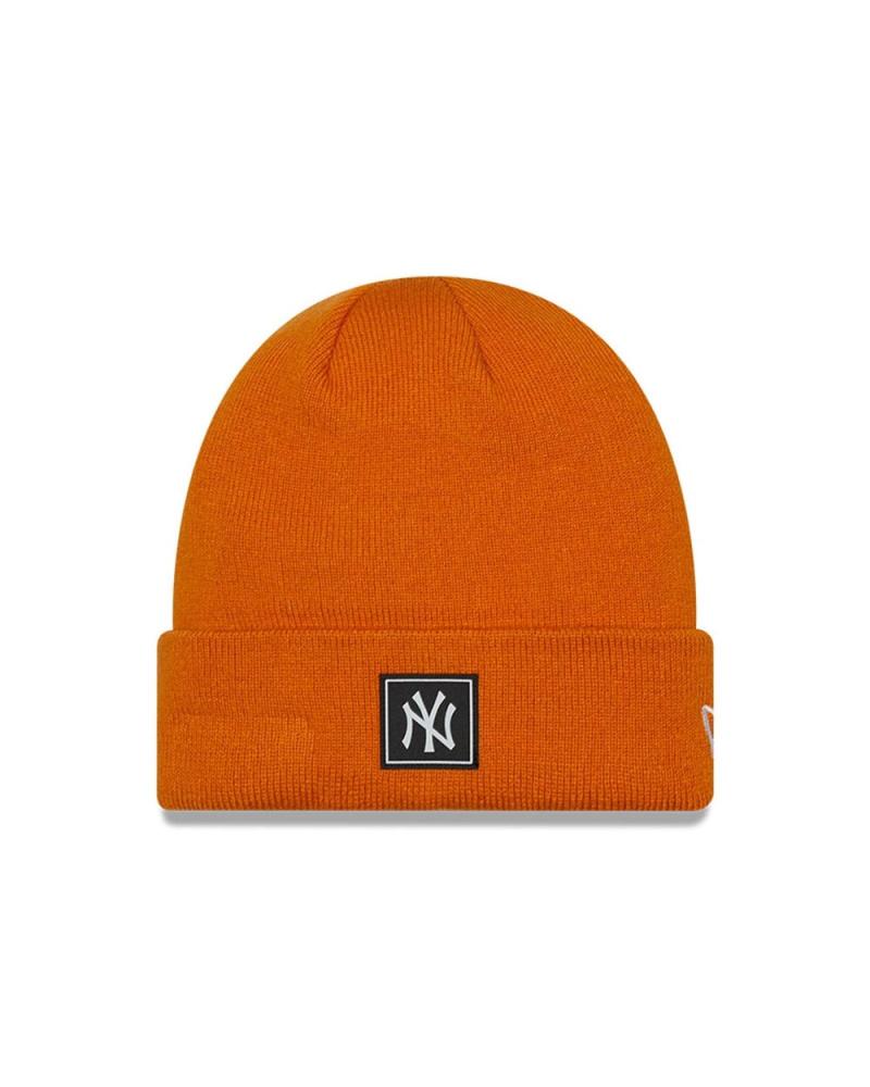 BERRETTO IN MAGLIA NEW ERA ARANCIONE CON LOGO FRONTALE NARANJA