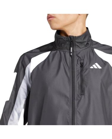 -ADIDAS-CORTAVIENTOS-OWN-THE-RUN-B-CB-JACKET-GRIS-IQ3828-NEGRO