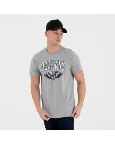 CAMISETA NEW ERA NEW ORLEANS PELICANS TEAM LOGO CINZA GRIS