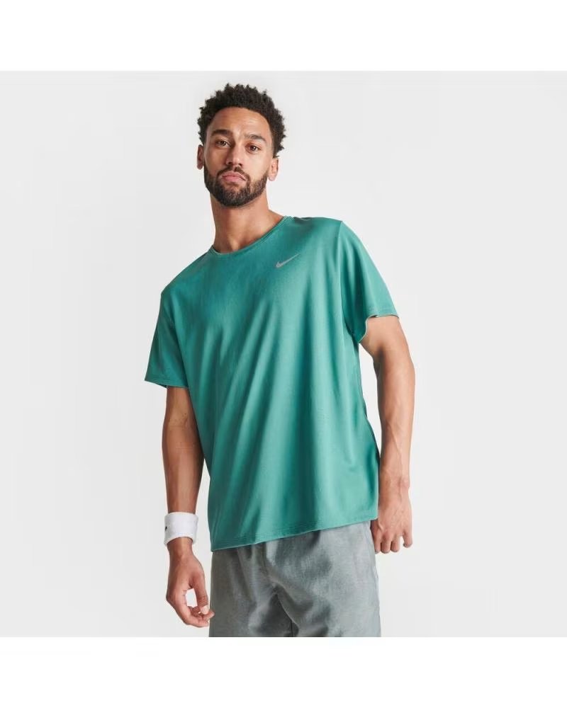 CAMISETA NIKE DRI-FIT UV MILLER MANGA CORTA VERDE DV9315-379 VERDE