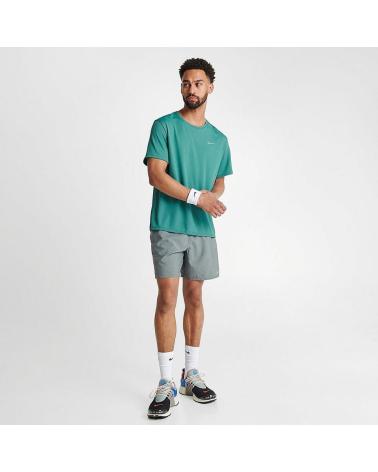 -NIKE-CAMISETA-M-DF-UV-MILLER-SS-T-SHIRT-DV9315-379-VERDE