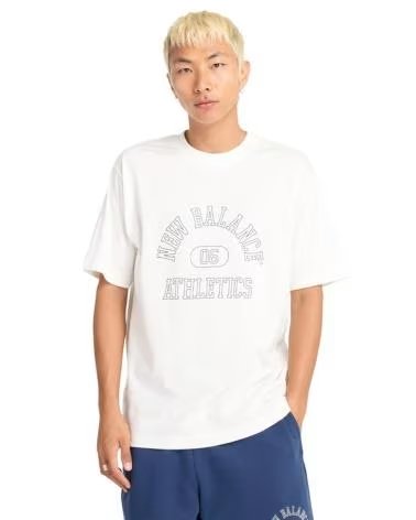 NEW BALANCE CAMISETA GRAPHIC BLANCO MT43504SST