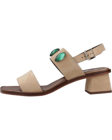 PLUMERS SANDALIAS PLUMERS MODELO 3977P CON APLIQUES CAMEL