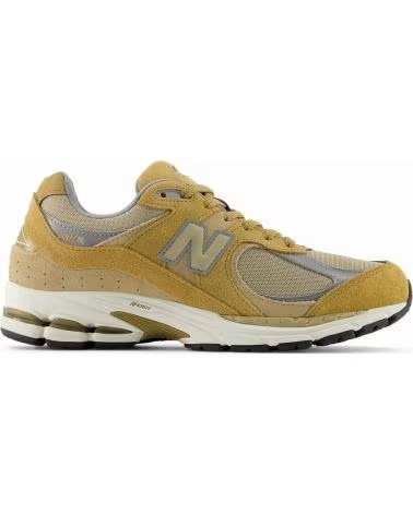 NEW BALANCE SNEAKERS 2002R U2002 UOMO SENAPE BEIGE