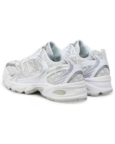 NEW BALANCE ZAPATILLAS U520AC 37 5 PARA MUJER EN COLOR BLANCO