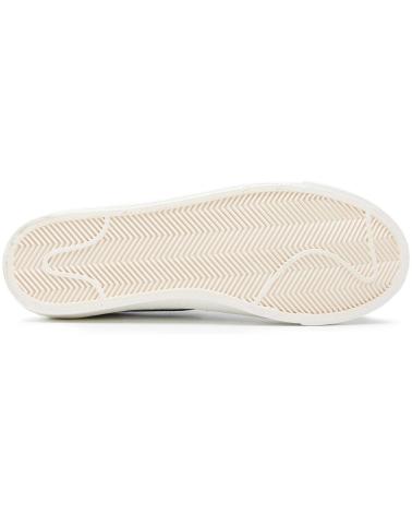 NIKE CALZADO MARCA MODELO BLAZER L BLANCO