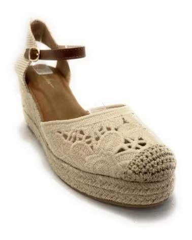 KISS LEISS ESPADRILLES MIT MITTLEREM KEILABSATZ UND BESTICKTER ZEHENPARTIE BEIGE