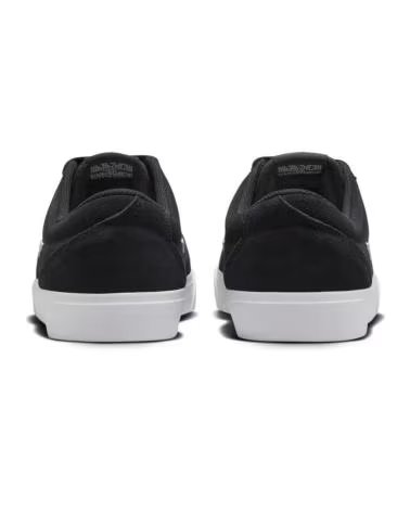NIKE DEPORTIVO CHARGE SUEDE NEGRO