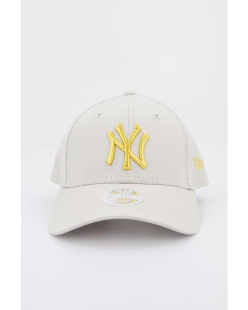 Gorros-y-gorras-para-aficionados-al-deporte-NEW-ERA-GORRAS-MUJER-MODELO-WMNS-METALLIC-LOGO-9FORTY-COLOR-BEIS-STN-STNMTG
