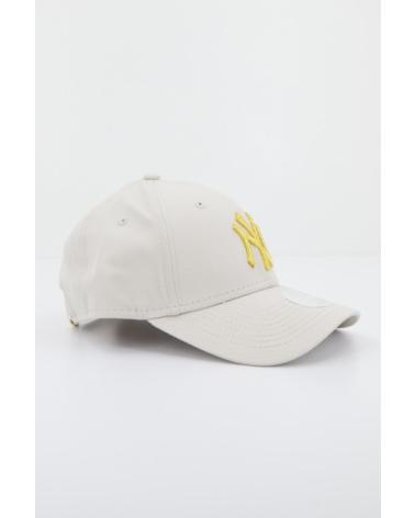 Gorros-y-gorras-para-aficionados-al-deporte-NEW-ERA-GORRAS-MUJER-MODELO-WMNS-METALLIC-LOGO-9FORTY-COLOR-BEIS-STN-STNMTG