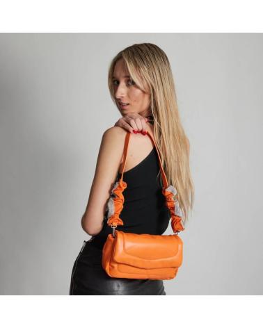 -MENBUR-BOLSOS-MUJER-MODELO-85220M-COLOR-NARANJA-MANGO