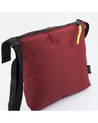 -MUNICH-BOLSOS-HOMBRE-MODELO-WIND-CROSBODY-COLOR-BURDEOS-BORDEAUX