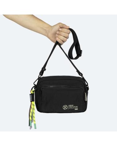 -MUNICH-BOLSOS-MUJER-MODELO-DEEP-RECYCLED-CROSSBODY-CA-COLOR-NEGRO-B-BLACK