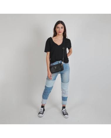 -GUESS-BOLSOS-MUJER-MODELO-NOELLE-DBL-POUCH-COLOR-NEGRO-BLA