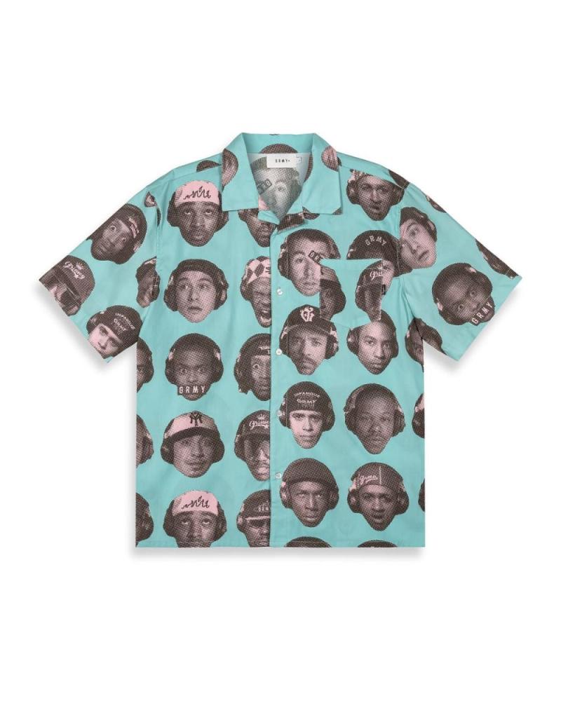 GRIMEY KURZARMHEMD MIT GESICHTER-PRINT HELLBLAU BLUE