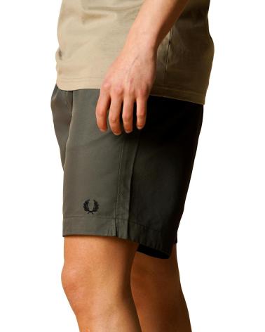 Startseite-FRED-PERRY-BANADOR-CLASICO-HOMBRE-S8508-VERDE