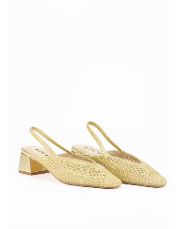 KESLEM ZAPATO DESTALONADO CON TACON PARA MUJER EN COLOR ORO