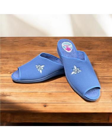 Home-CALZADOMANIA-ZAPATILLA-FLOR-BORDADA-AZUL