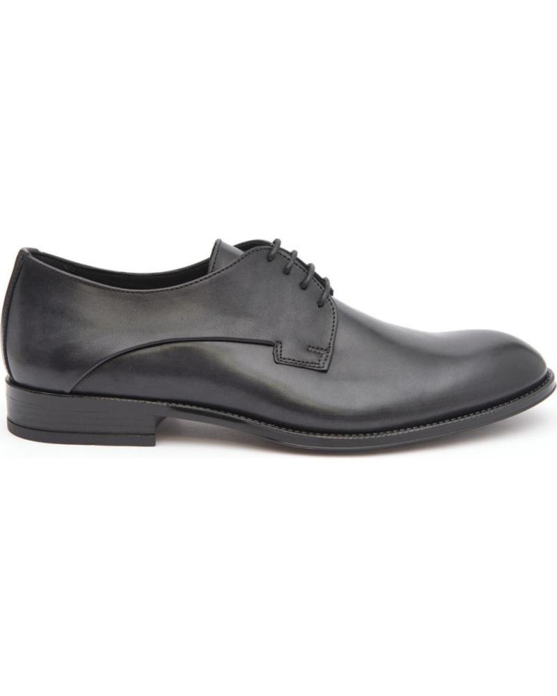 BAERCHI BLUCHER LISO NEGRO