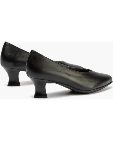 Scarpe-col-tacco-da-donna-PITILLOS-SALON-PICO-NAPA-NEGRO