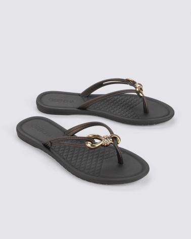 CHANCLAS GRENDHA G19000 MUJER AQUA CON DETALLE METÁLICO NEGRO NEGRO