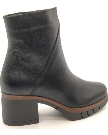 PAULA URBAN BOTIN 11-1140 NEGRO