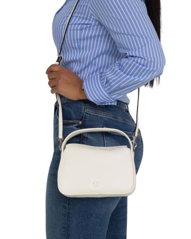 CALVIN KLEIN BANDOLERA METAL MONO MINI BLOCK20 W-FLAP BLANCO