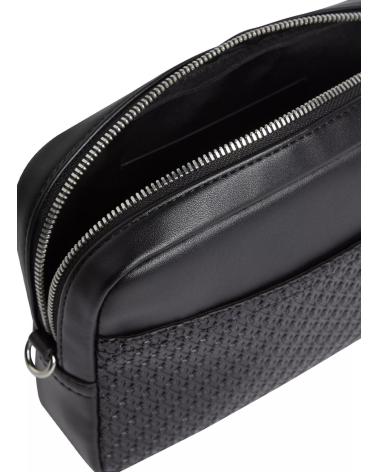 CALVIN KLEIN AOP EMBOSS ZIP POUCH NEGRO