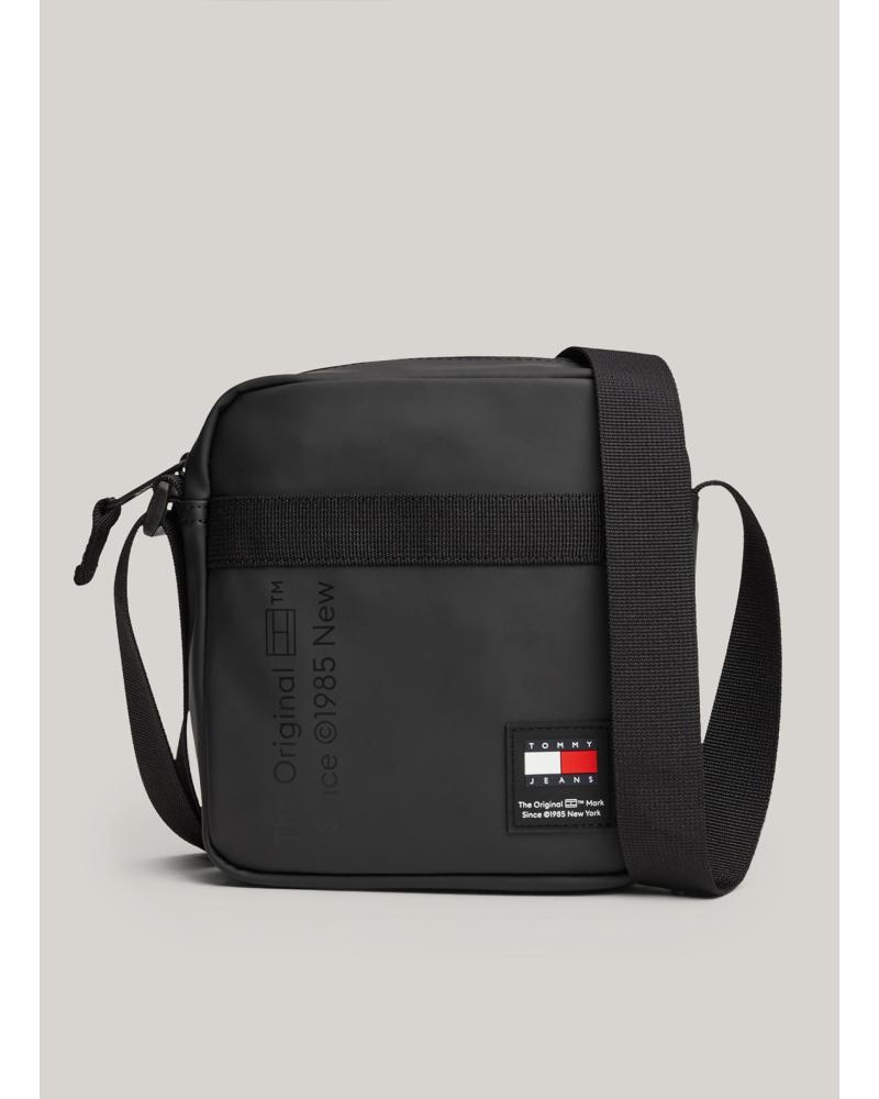 Startseite-TOMMY-HILFIGER-TJM-DAILY-REPORTER-NEGRO