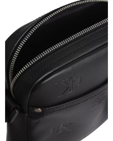 CALVIN KLEIN AOP REPORTER18 CROSSBODY BAG BLACK NEGRO